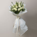 دسته گل سفید فروشگاه گل کوروش