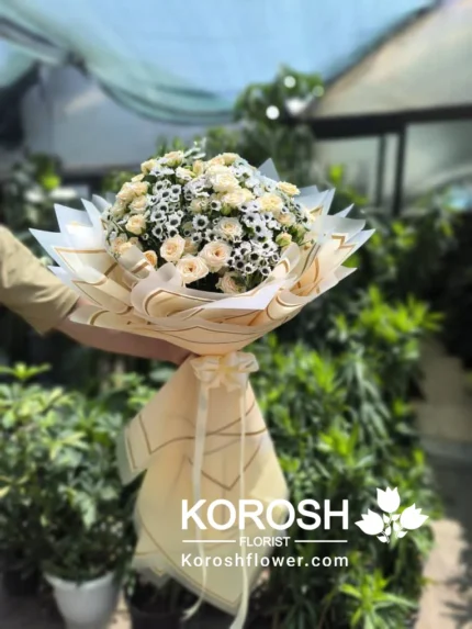 دسته گل لاکچری فروشگاه گل کوروش