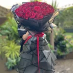 دسته گل مشکی رومانتیک فروشگاه گل کوروش