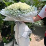 دسته گل سفید فروشگاه گل کوروش