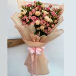 دسته گل رومانتیک فروشگاه گل کوروش