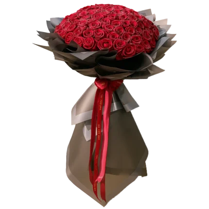 دسته گل رز قرمز فروشگاه گل کوروش